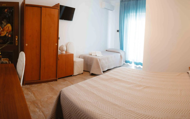 Hotel Accord Le Rose