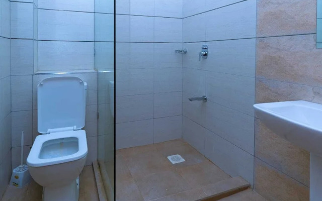 Lux Suites Morningside Park Apartments