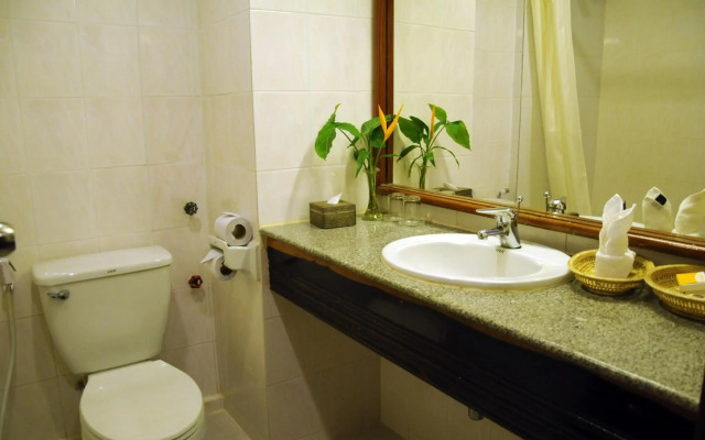 Angkor Hotel