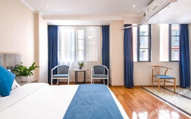 Zheya Business Hotel