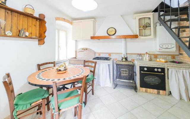 129 - Casa indipendente Velva, 15 km dal mare