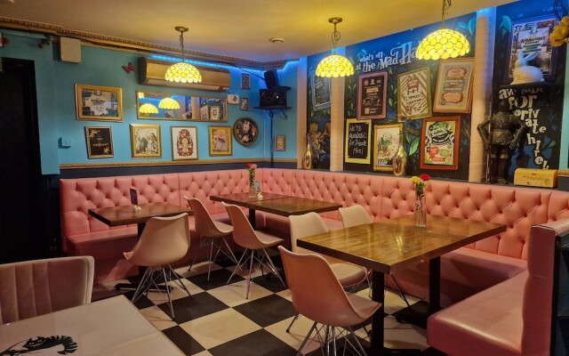 The Mad Hatter Oxford
