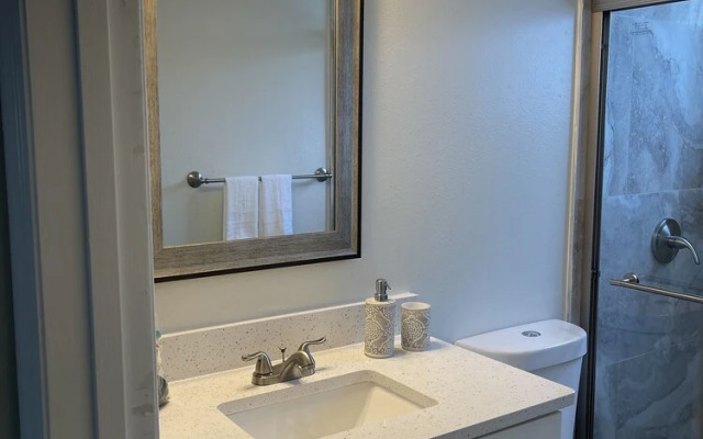 Modern Luxury Apartment Close Disney