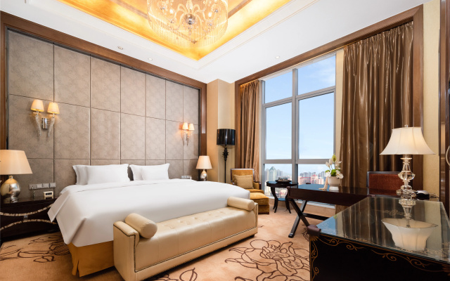 Crowne Plaza Xiangyang by IHG
