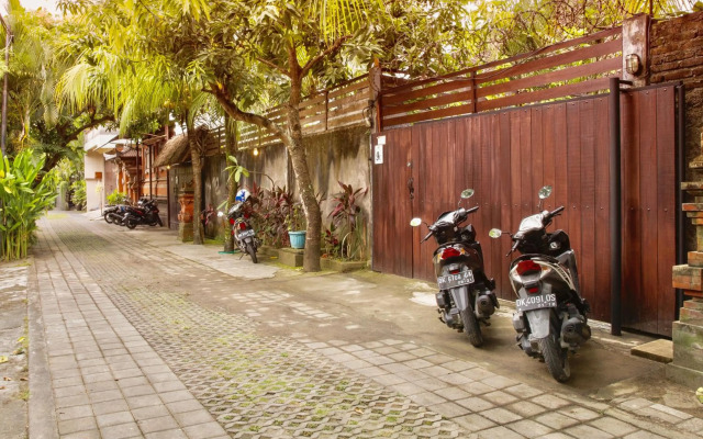 Villa JULIA | heart of Seminyak | 350m Beach