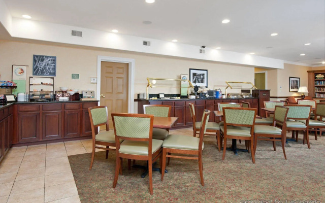 Country Inn & Suites by Radisson, Champaign North, IL