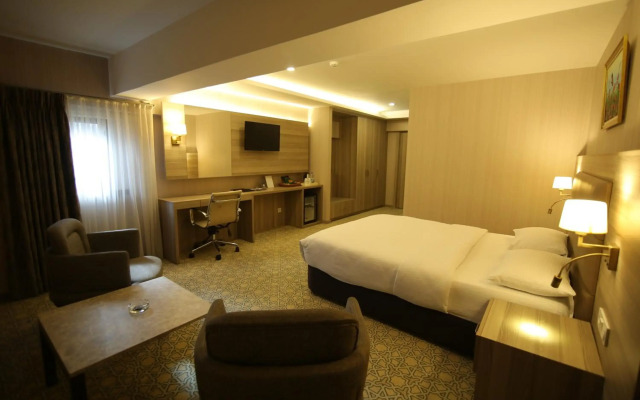 Hotel Excellence Inn