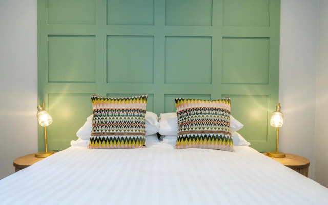 The Golden Lion hotel