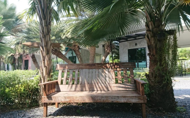 Lopburi Palm Resort