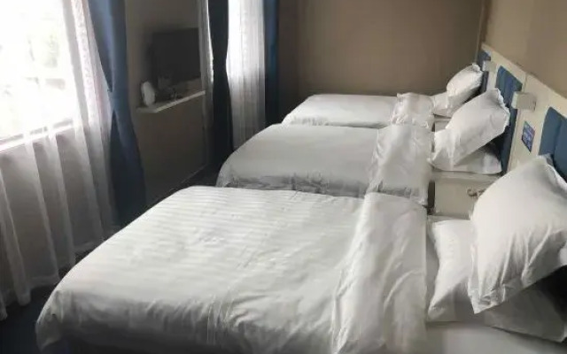 Xuequan Express Hotel