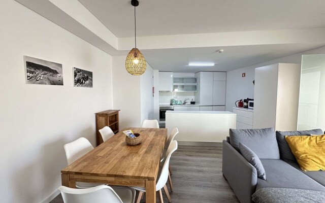 Iva's Panoramic Sesimbra - Trip2Portugal