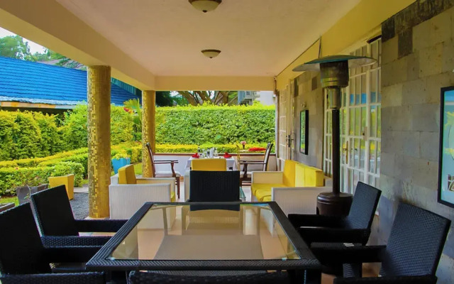 Blixen Resort & Spa