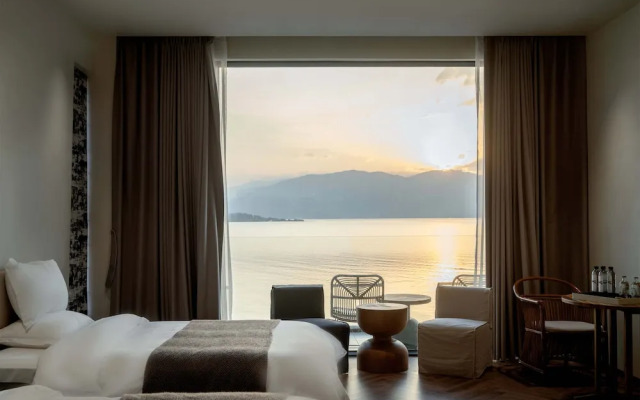Dali Qingmai Seaview Resort (North Courtyard)