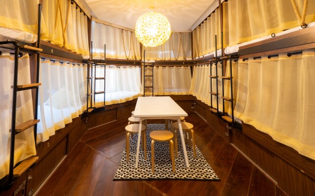 OYO 895 The Onion Hostel