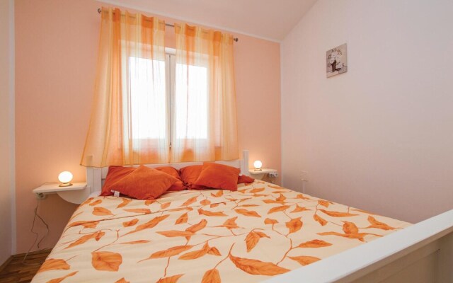 Awesome Home in Drenje With Wifi and 4 Bedrooms