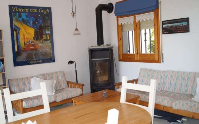 House - 3 Bedrooms - 107931