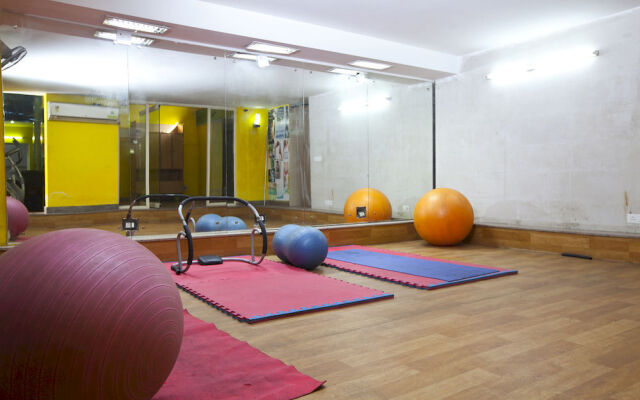 OYO Premium Medanta 2