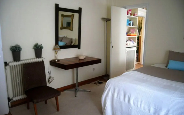 Luxury Sunny 150m2 Flat at the Heart of History