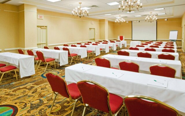 Holiday Inn Chantilly-Dulles Expo Center by IHG