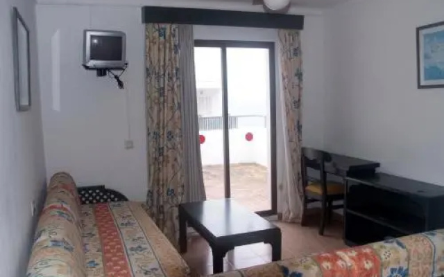 Apartamentos Marivent by MHR