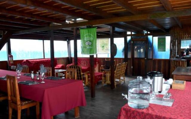 Yaku Amazon Lodge & Expeditions