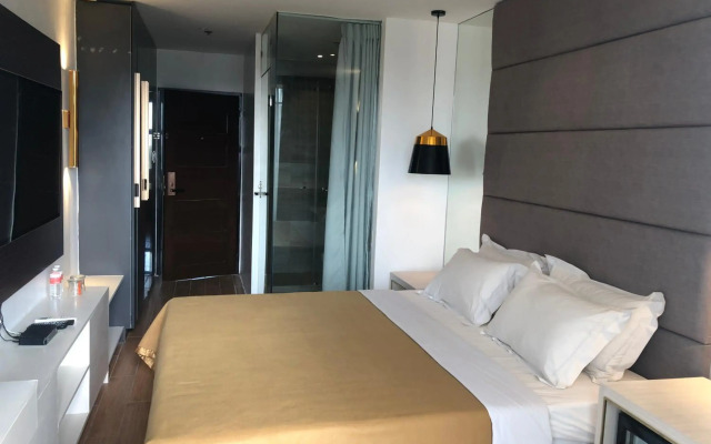 Apollonia Royale Hotel