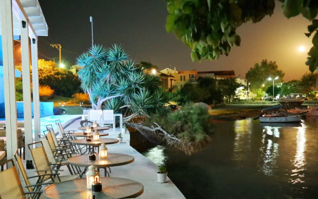 Porto Evia Boutique Hotel