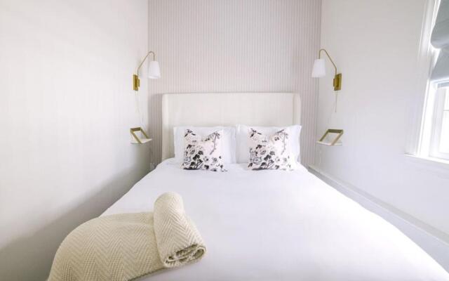 Guesthouse Charleston EAST 42 A & B