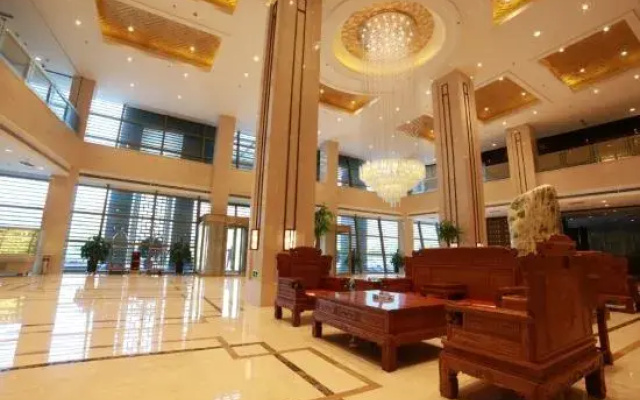 Junan Gloria Plaza Hotel