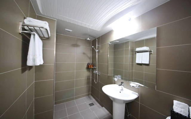 Hotel Aroha
