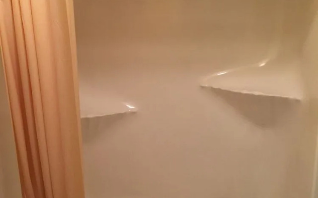 Knights Inn Independence