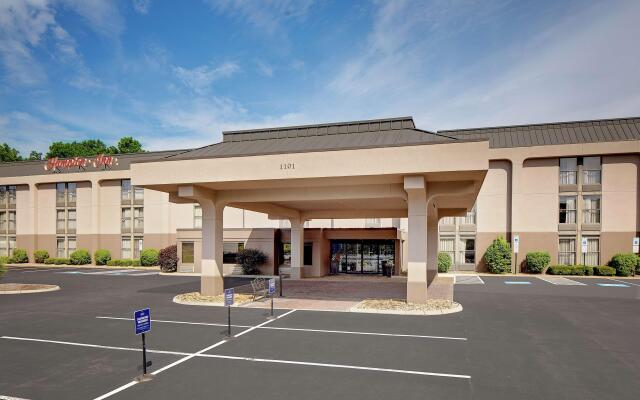 Hampton Inn State College