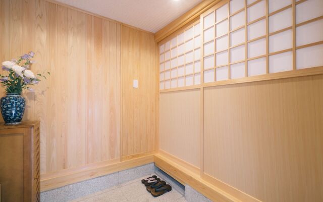 Miro Saiinnishi Imadacho Tei