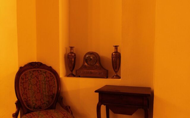 Le Luxe Boutique Hotel