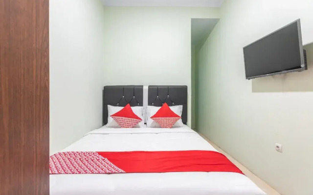 OYO 3132 Mahkota Sivali