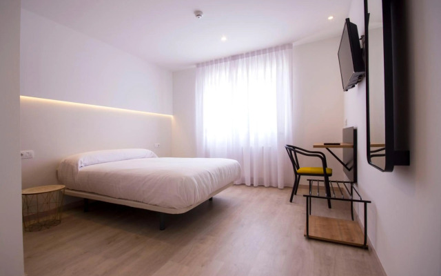 U-Hotel Dario Lugo