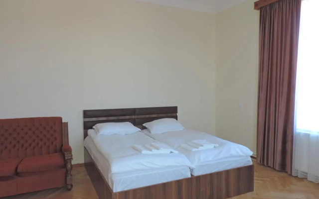 Tetriani Guesthouse