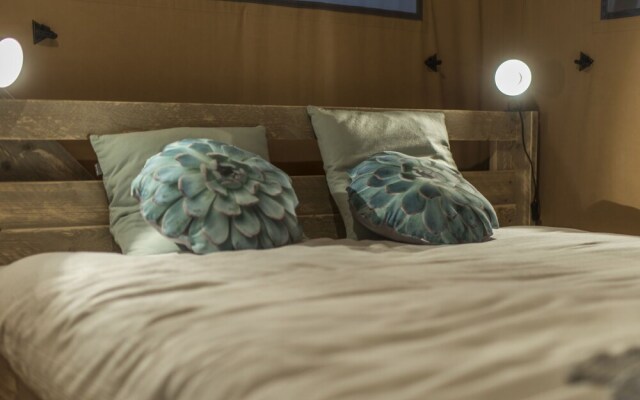 Tent Lodge With Sanitary Facilities