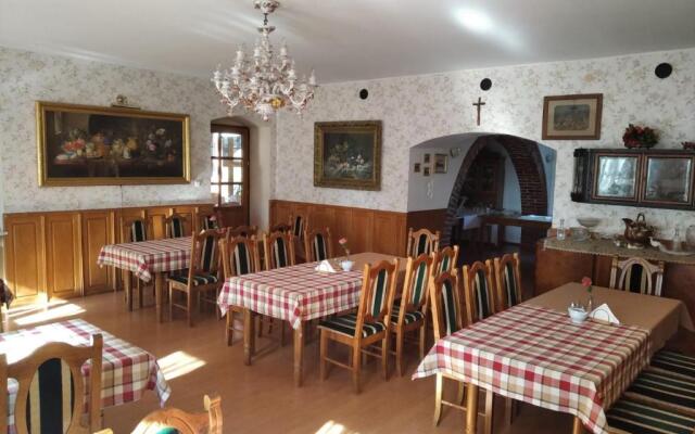 Dworek pod Herbem