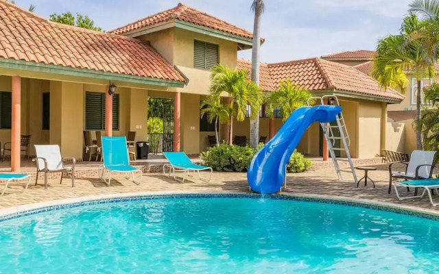 Newly Renovated Queen Bed Studio Loft Palmbeach