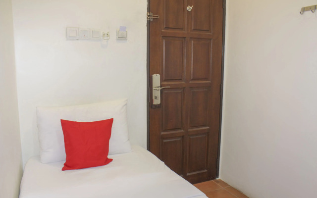 OYO 90035 Star Hotel