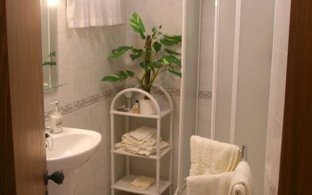 Lovely 2 Bedroom end Townhouse in Carvoeiro