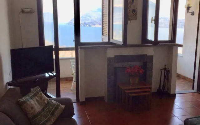 Thommy Apartment in Stresa With Lake View