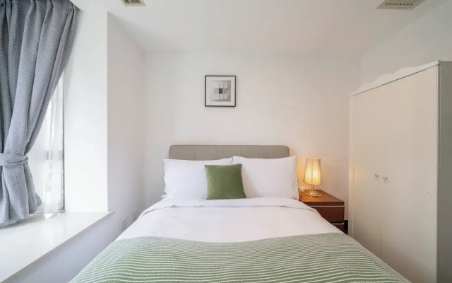 Tyms Premium 3BR 2BA Apt Walk to Metro