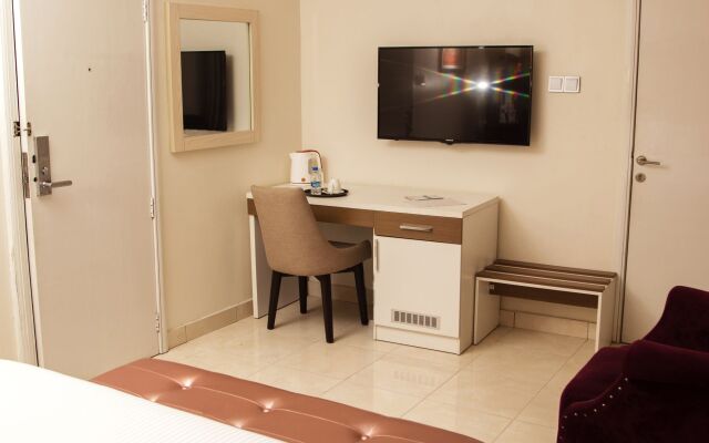 Box Residence Hotel & Apartment