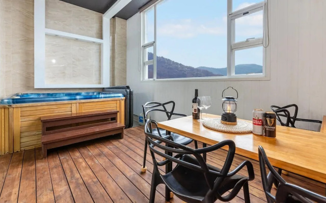 Namyangju Cozy Hill Spa Pension