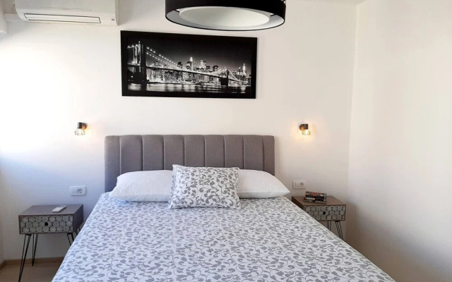 Sea View Apartment Zara Bruna