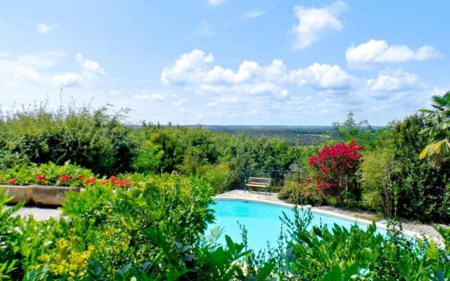 Maison de 2 chambres avec piscine privee jardin amenage et wifi a Bruniquel