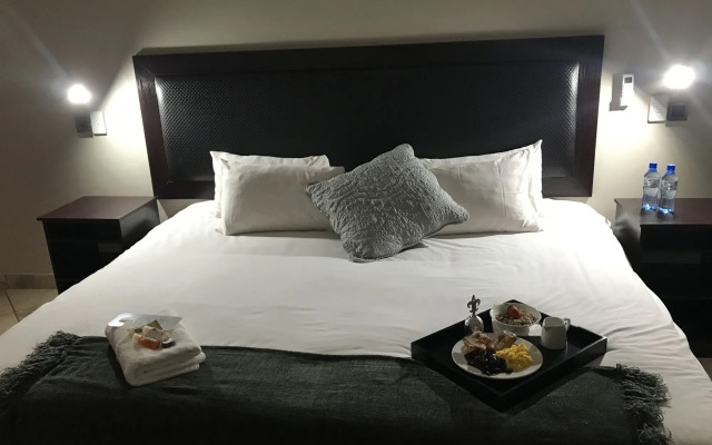 Manor Hills Guest Lodge