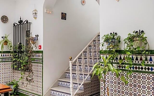 Triana Backpackers